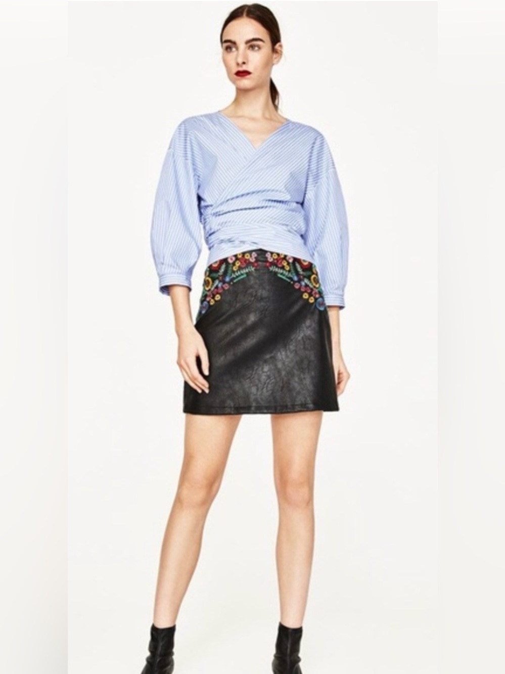 Zara Basic Black Faux Leather Embroidered Floral Mini Skirt